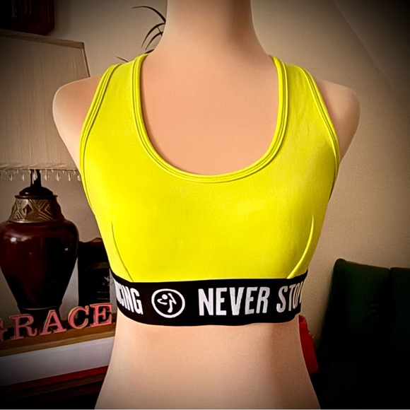 Zumba Fitness Neon Yellow Sports Bra Marvelous/Medium - Picture 2 of 2